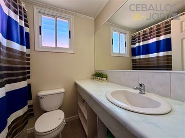 Casa en venta de 3 dorm. en Villa Alemana