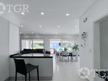 Casa exclusiva en Miralagos