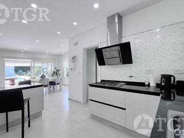 Casa exclusiva en Miralagos