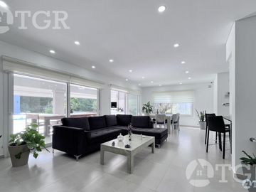 Casa exclusiva en Miralagos