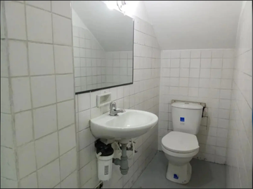 local en arriendo en siete de agosto. Cod A225