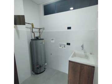 Venta de Apartamento Moderno en Medellín Poblado, Las Palmas