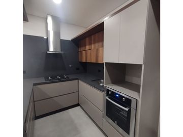 Venta de Apartamento Moderno en Medellín Poblado, Las Palmas