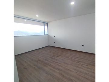 Venta de Apartamento Moderno en Medellín Poblado, Las Palmas