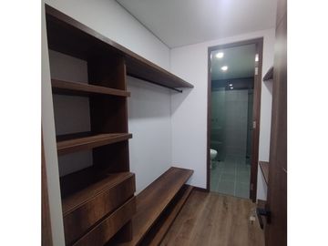 Venta de Apartamento Moderno en Medellín Poblado, Las Palmas
