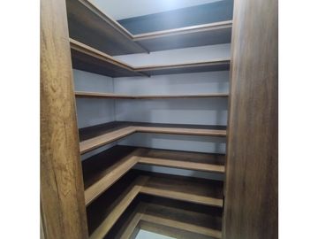 Venta de Apartamento Moderno en Medellín Poblado, Las Palmas