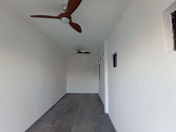 CASA EN PRIVADA PRADOS DE LA CONQUISTA