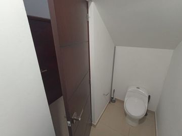 CASA EN PRIVADA PRADOS DE LA CONQUISTA