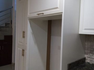 CASA EN PRIVADA PRADOS DE LA CONQUISTA