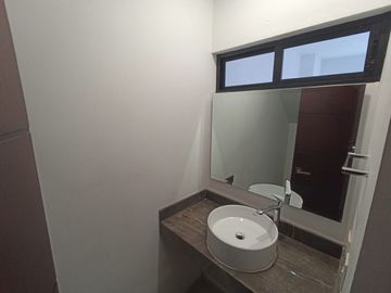 CASA EN PRIVADA PRADOS DE LA CONQUISTA