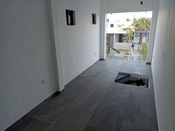 CASA EN PRIVADA PRADOS DE LA CONQUISTA