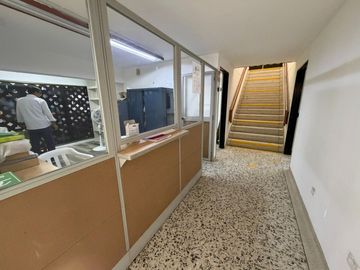 oficina en arriendo/venta en prados del norte. Cod A108390
