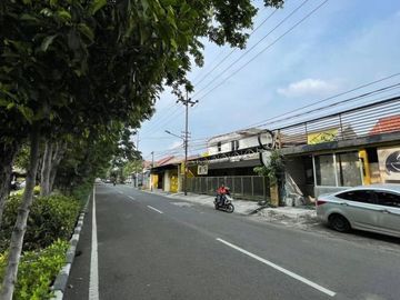 RUMAH USAHA NOL JALAN RAYA RUNGKUT ASRI TENGAH Hadap Barat