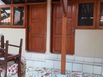 Turun Harga, BU!! Rumah + Kostan Lokasi Strategis di Dago