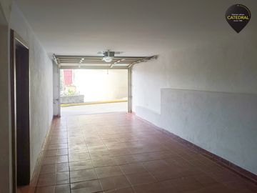 Casa de venta en Miraflores  – código:15707