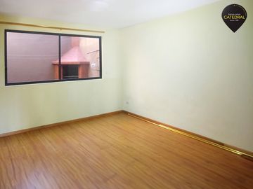 Casa de venta en Miraflores  – código:15707