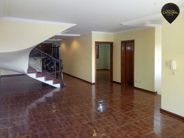 Casa de venta en Miraflores  – código:15707