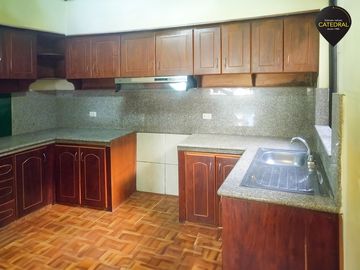 Casa de venta en Miraflores  – código:15707