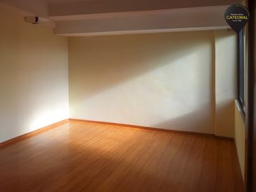 Casa de venta en Miraflores  – código:15707
