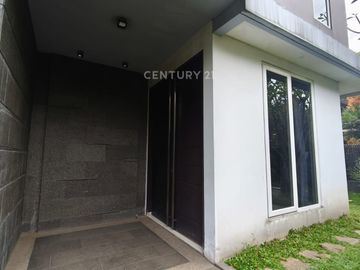 Rumah 2 Lantai Nyaman Strategis Di Taman Kopo Indah 2 Bandung