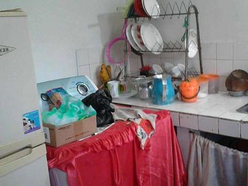 SE VENDE CASA ESQUINERA  BARRIO CARVAJAL LA LLANURA SOBRE AVENIDA PRINCIPAL PRIMERA  DE MAYO. CERCA A MAC DONALS