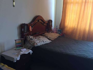 SE VENDE CASA ESQUINERA  BARRIO CARVAJAL LA LLANURA SOBRE AVENIDA PRINCIPAL PRIMERA  DE MAYO. CERCA A MAC DONALS