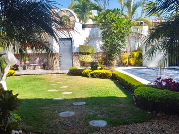 En fraccionamiento exclusivo  acceso  por la avenida San Diego