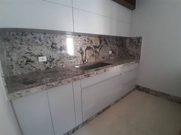 CASA EN VENTA URBANIZACIÓN SEVILLA | 1190