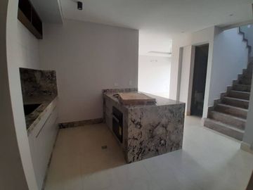 CASA EN VENTA URBANIZACIÓN SEVILLA | 1190