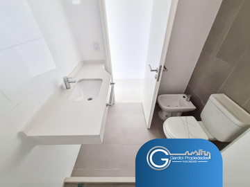VENTA DEPARTAMENTO Duplex DOS DORMITORIOS - Terraza exclusiva y balcon frente al parque Independencia - FINANCIACION - Av. Pellegrini 2632