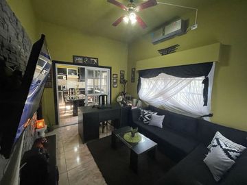 Chalet PH en venta en La Tablada