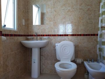 VENTA CASA CON PILETA EN PLAYAS DORADAS RIO NEGRO
