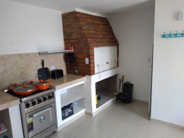 VENTA CASA CON PILETA EN PLAYAS DORADAS RIO NEGRO