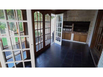 Chalet 4 ambientes- Parque Luro