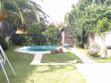 CASA EN LOTE PROPIO DE 4 AMBIENTES. SUP. 10 mts X 46 mts2.