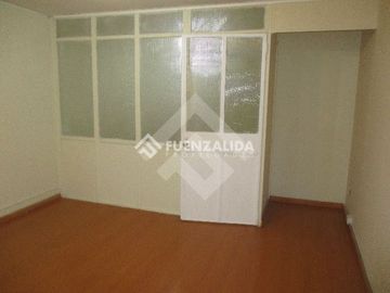 Venta Oficina Santiago 1 privado 1 baño