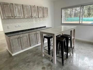 Venta Casa 5 ambientes,  San Isidro Labrador.