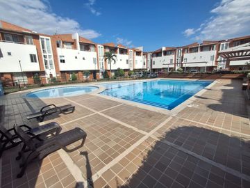 casa en arriendo en valle del lili. Cod A4396