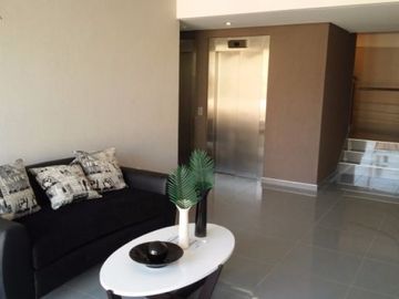Departamento a la venta Castelar con patio, cochera y baulera
