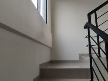 RUKO TERRACE 8 SUVARNA SUTERA DIJUAL CEPAT SIAP PAKAI