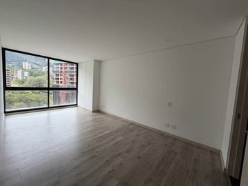 apartamento en venta en el poblado. Cod V121133407