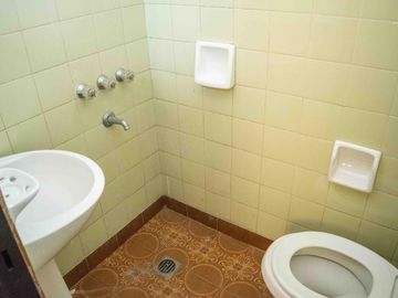 Casa de 3 ambientes con cochera en venta en Munro