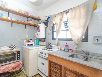 Venta Departamento Monoambiente  Ramos Mejía. Con Balcón super luminoso