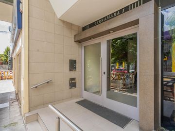 Venta Departamento Monoambiente  Ramos Mejía. Con Balcón super luminoso