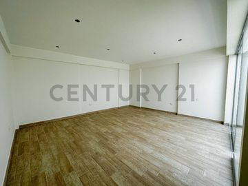 VENTA DEPARTAMENTO TRIPLEX SAN BORJA NO PAGA ALCABALA - 169m2!