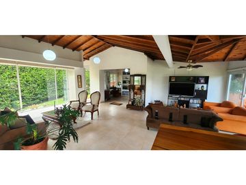 Casa Campestre Cerca al Club Campestre de Armenia