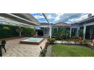 Casa Campestre Cerca al Club Campestre de Armenia
