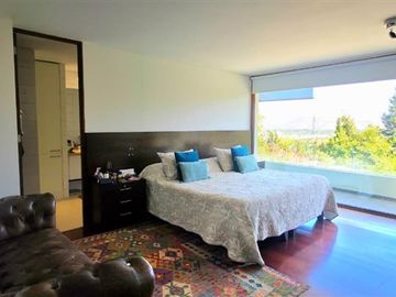 Departamento en venta de 4 dorm. En Huinganal Lo Barnechea