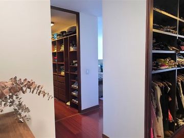 Departamento en venta de 4 dorm. En Huinganal Lo Barnechea