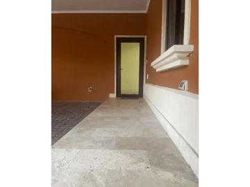 Casa en costa sur amoblada con acabados de lujo (AA)